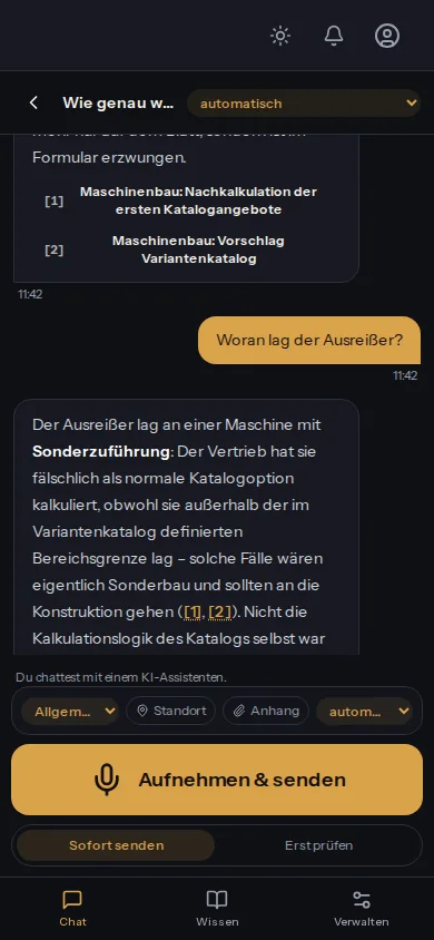 Dieselbe Antwort auf dem Handy, darunter die beiden Quellen und ein breiter Knopf „Aufnehmen & senden“ für das Diktat.